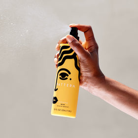 PATTERN spray nozzle dispensing fine mist for even curl reactivation and light hydration