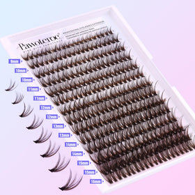 Pawotence fiber close-up showing soft, lightweight lash texture for natural wear