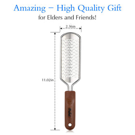 Pefei rinsing rasp under tap showing easy cleaning and hygiene benefit