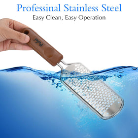 Pefei size comparison in hand showing scale and ergonomic handling benefit