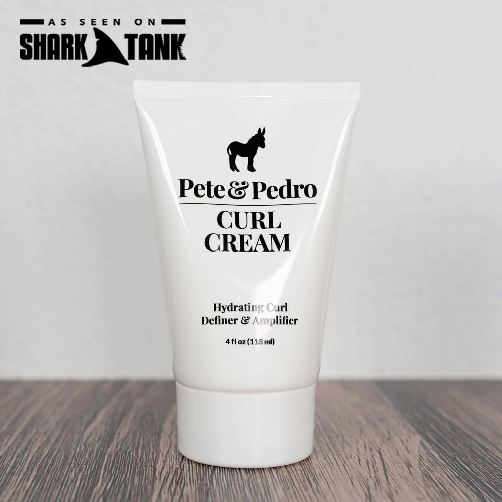 Pete & Pedro jojoba oil ingredient close-up highlighting nourishment