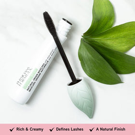 Physicians Formula wand applying mascara on lashes for visible lift and length