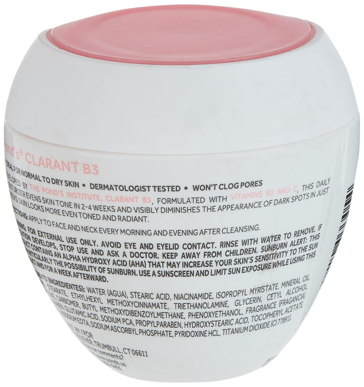 POND'S cream texture close-up displaying smooth finish and hydrating benefit