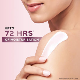 POND'S size comparison beside a hand for portable 275 ml convenience