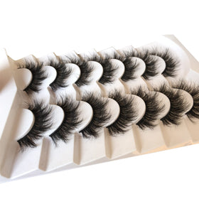 Pooplunch lashes in evening makeup setting adding dramatic yet natural charm