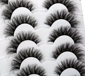 Pooplunch single pair applied on eyelid creating lifted cat-eye effect