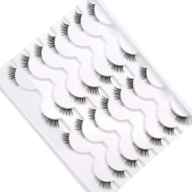 Pooplunch storage case with lashes kept safe for reuse
