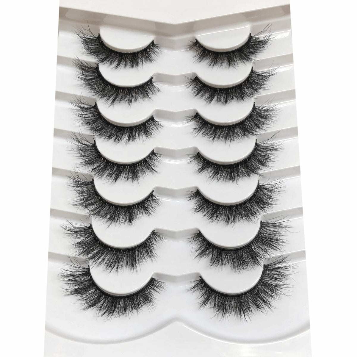 Pooplunch lashes worn for evening glam creating a soft cat-eye effect