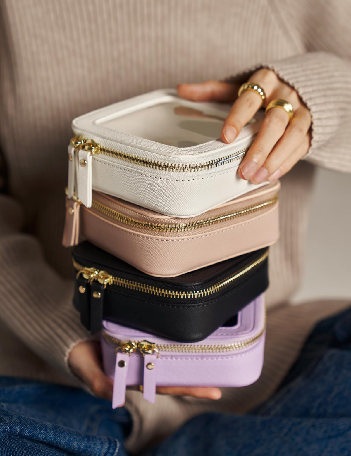 Popvibe in purse lifestyle shot showing neat storage while commuting