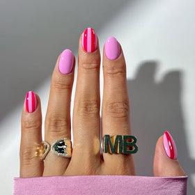 Posyofet front packaging showing 24 rose pink nails and accessories for instant polish