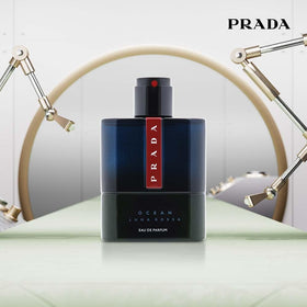 Prada Luna Rossa Ocean fragrance pour illustrating grapefruit top-note vibrancy