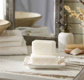 Pre de Provence organic shea butter ingredient close-up, emphasizes moisturizing benefit