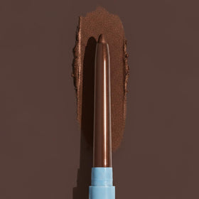 PRIME PROMETICS ingredients label close-up, highlights hydrating and eye-safe benefit