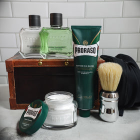 Proraso eucalyptus leaf and menthol crystals, highlighting refreshing natural actives