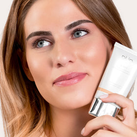 PÜR MINERALS still life with aloe and shea illustrating nourishing ingredients