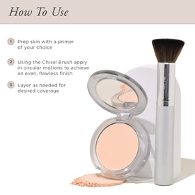 PÜR MINERALS compact inside a handbag in lifestyle setting for convenience
