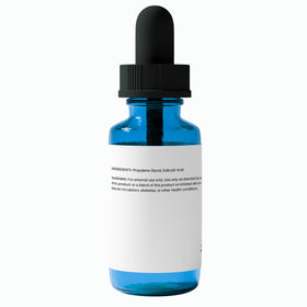PURE ORIGINAL INGREDIENTS close-up of lightweight serum texture highlighting non-greasy finish