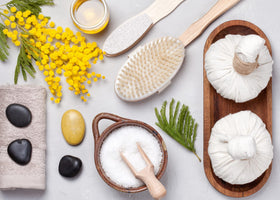 Pure Original Ingredients in a bowl beside bath tub showing easy soaking use