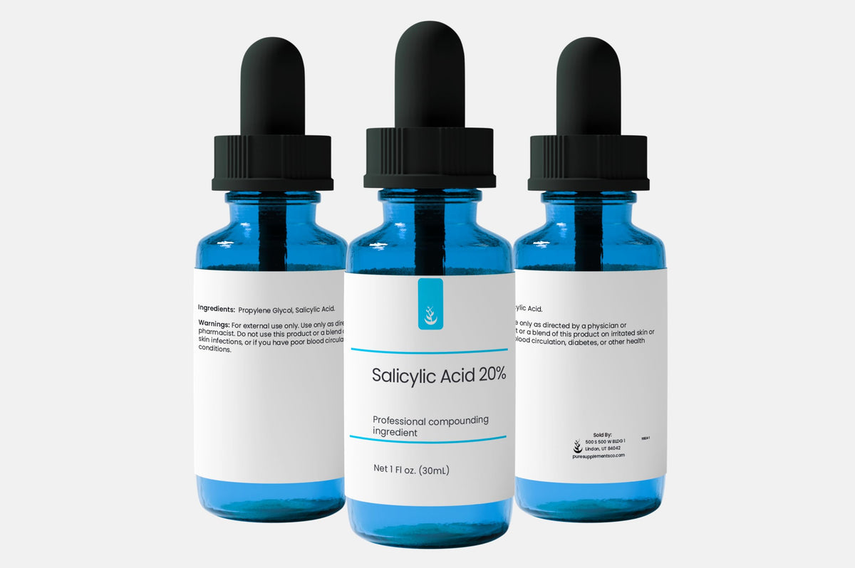 PURE ORIGINAL INGREDIENTS 30 mL bottle next to a coin, size and scale clarity benefit