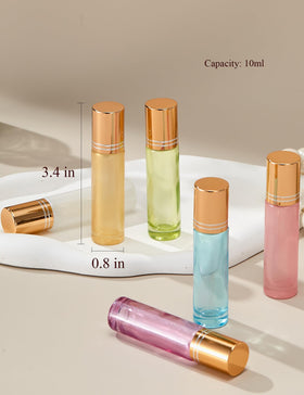 Qeuly bottle held in hand to show 10ml pocket-size scale and portability