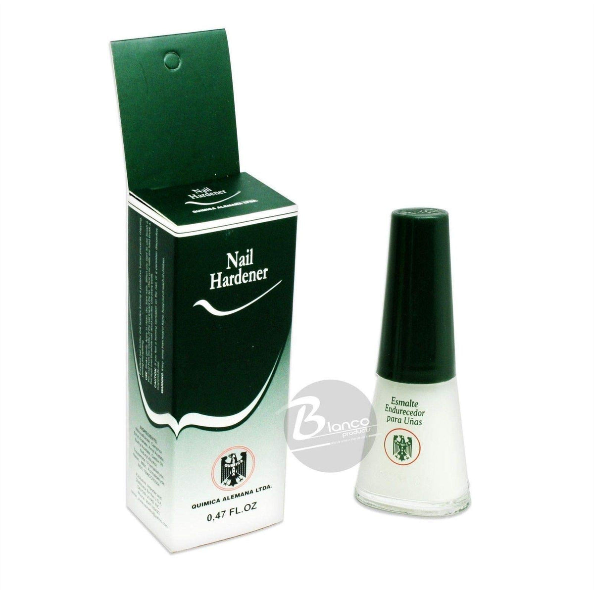 Química Alemana lifestyle shot of treatment being applied at home, demonstrates easy use and daily routine benefit