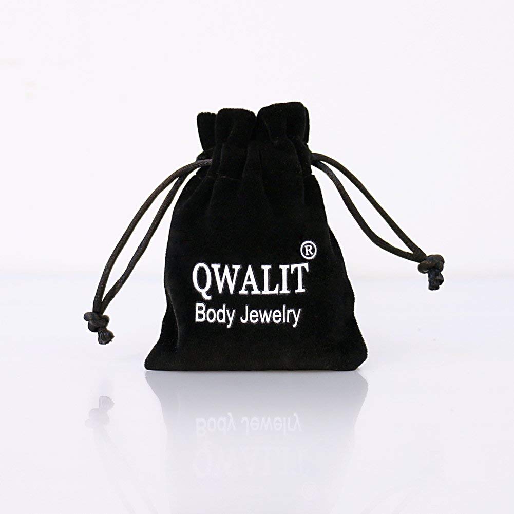 QWALIT lifestyle scene of a neat workstation for careful jewelry changes
