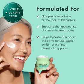 Rael cream on hand swirled, illustrating easy spreadability and quick absorption