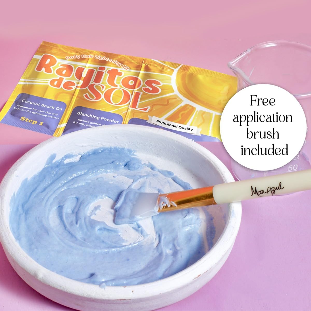 Rayitos de sol powder bleach texture emphasizing fast-acting formula