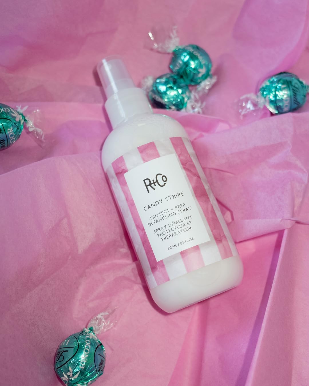 R+Co ingredients label highlighting botanicals and protective extracts