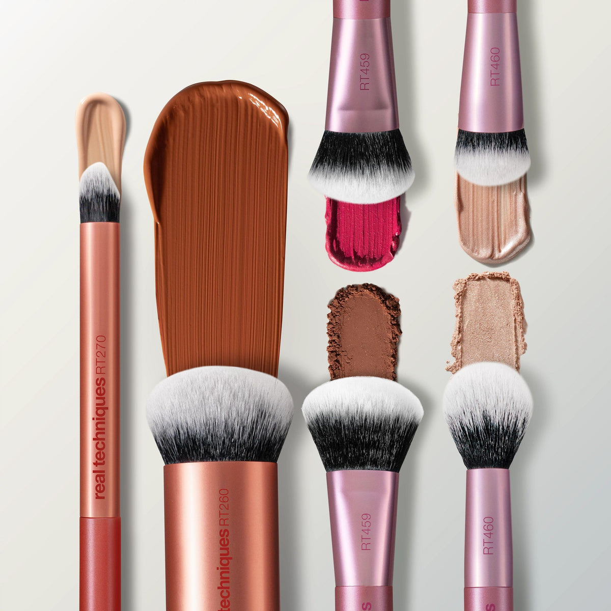 Real Techniques RT460 highlight and detail brush tip for accurate glow placement