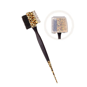 Red by Kiss front view of 3‑in‑1 edge brush showing boar bristles and comb for precise styling
