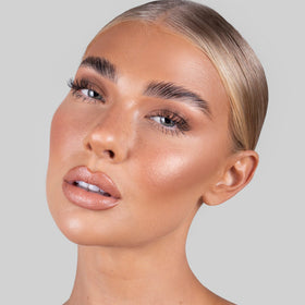 REFY Brow Sculpt gel‑wax texture close up highlighting smooth application benefit