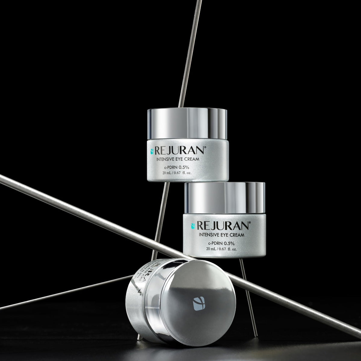 REJURAN paired with serum pipette showing layering compatibility and enhanced results