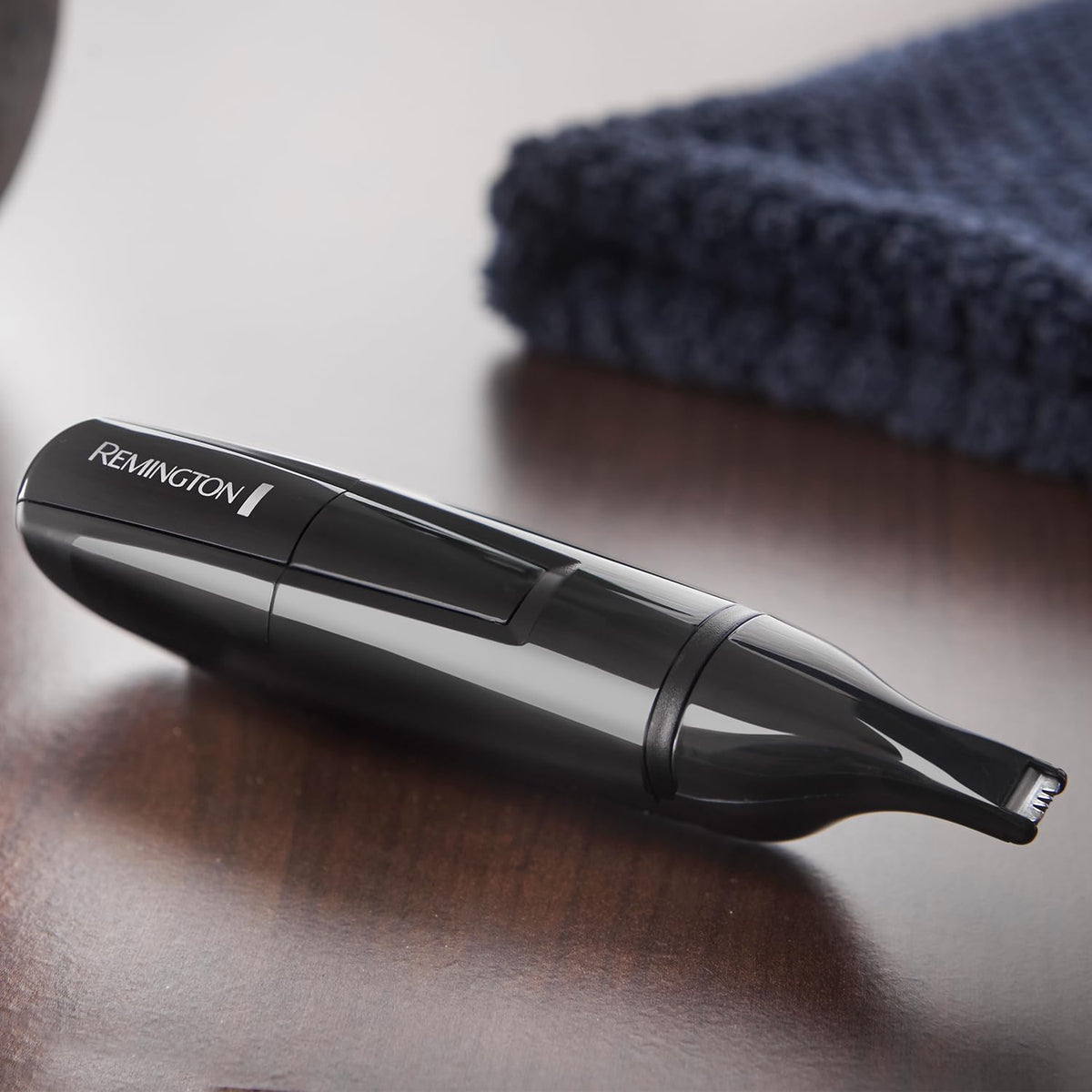 Remington NE3150 detachable head removed for easy cleaning and hygiene