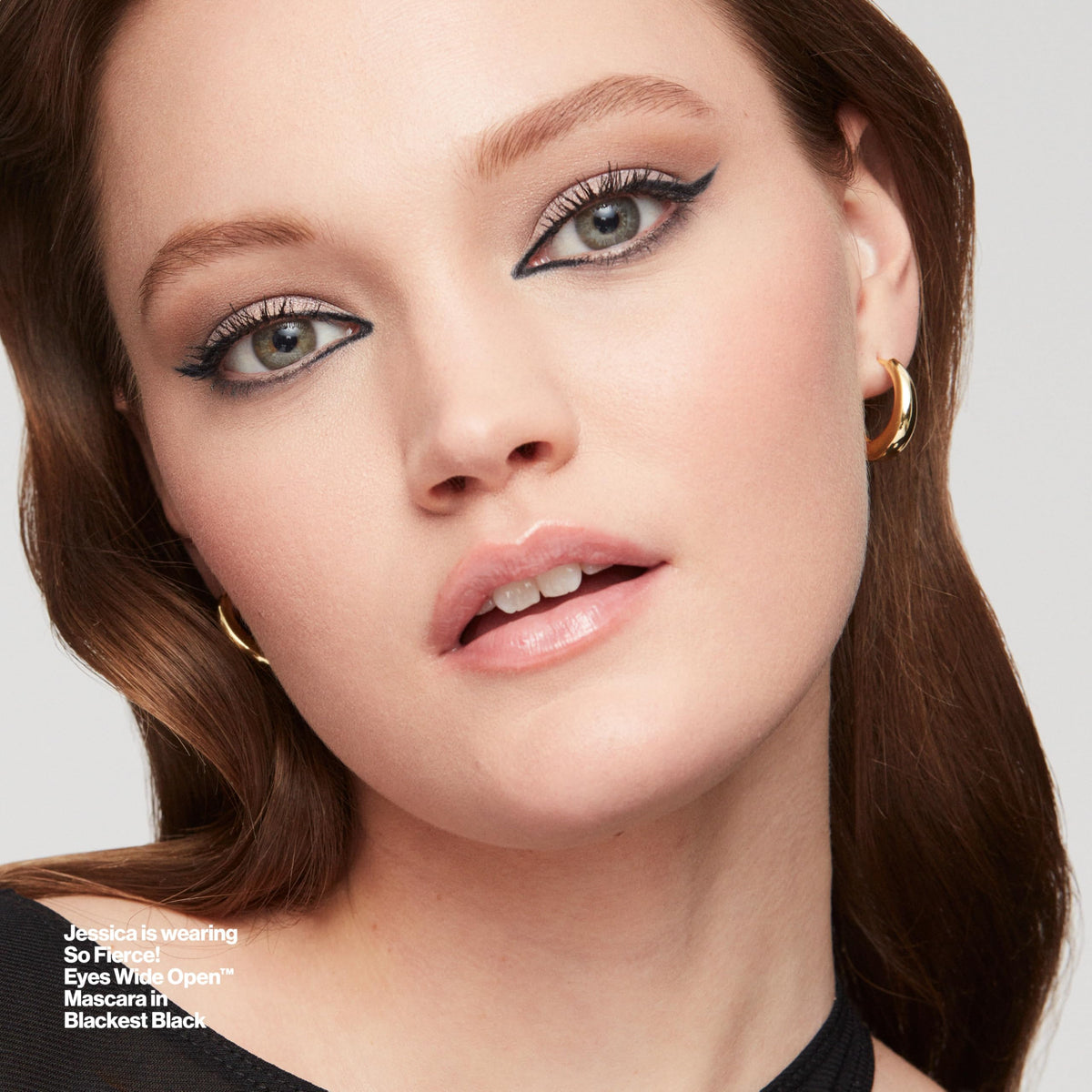 Revlon rounded sponge smudger detail for softening eyeliner and creating smoke