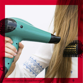 REVLON smoothing concentrator nozzle detail for targeted sleek styling