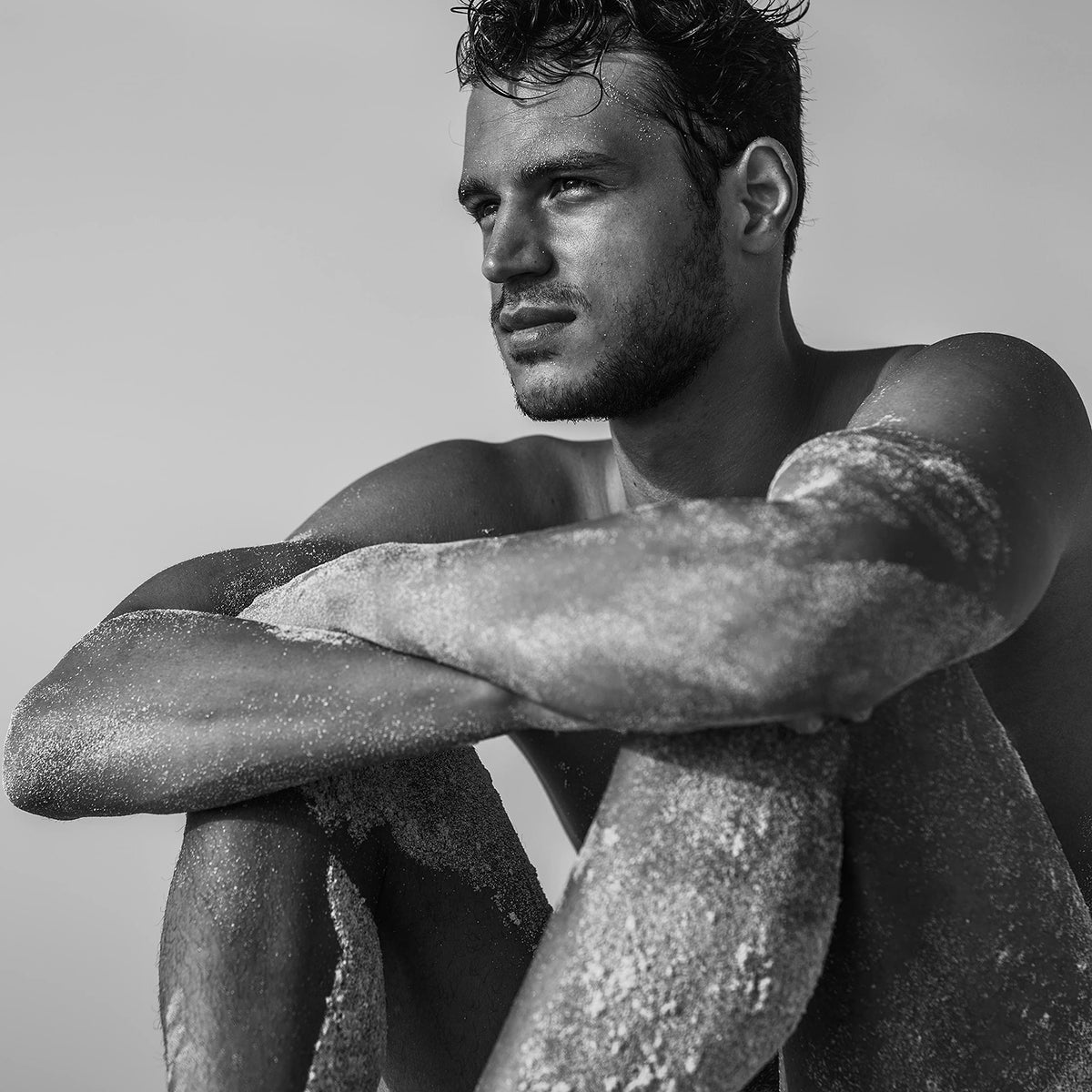 Reyane Tradition Insurrection Pure atomizer close-up showing fine mist for even application