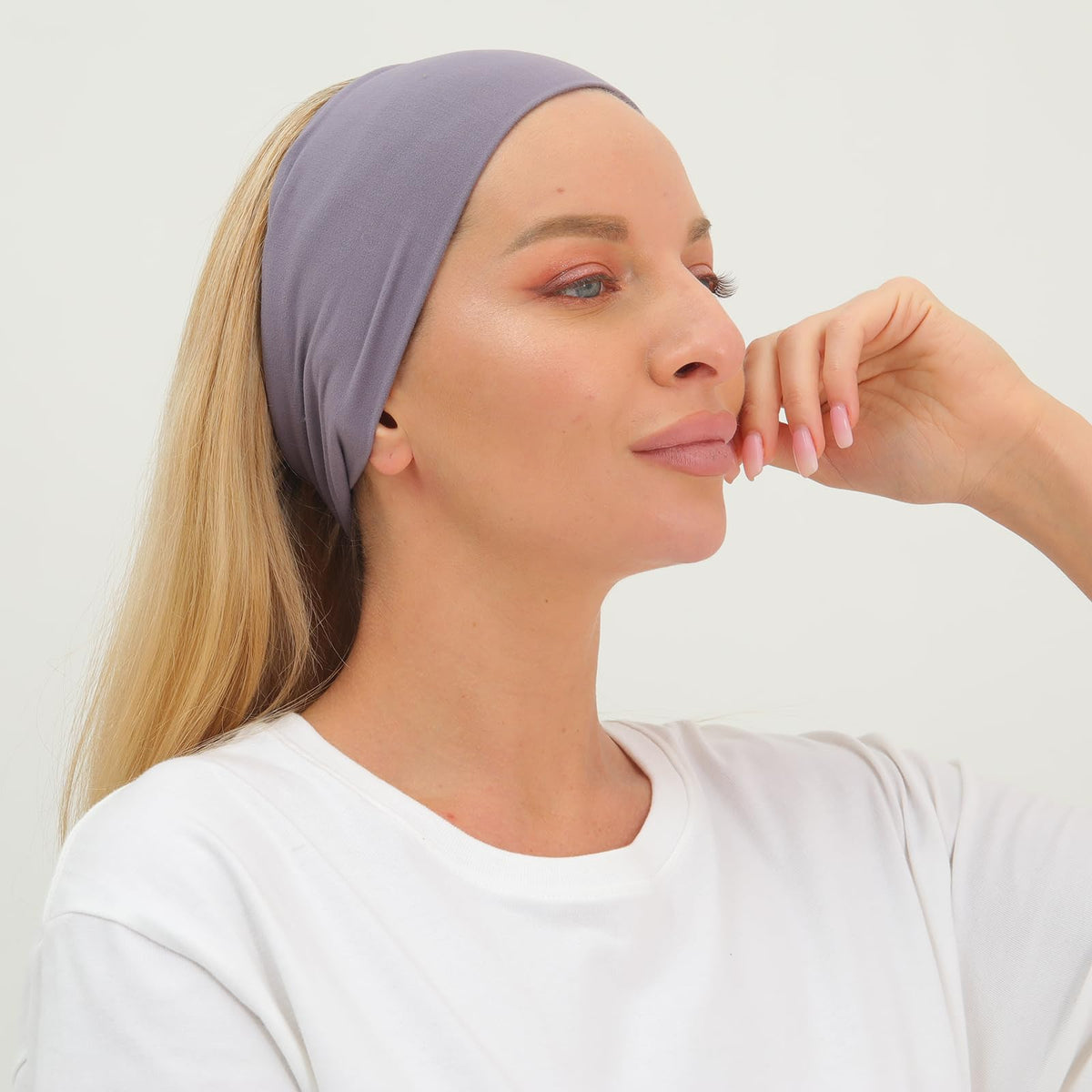 RITOPER headband on runner outdoors highlighting secure non-slip hold and moisture wicking