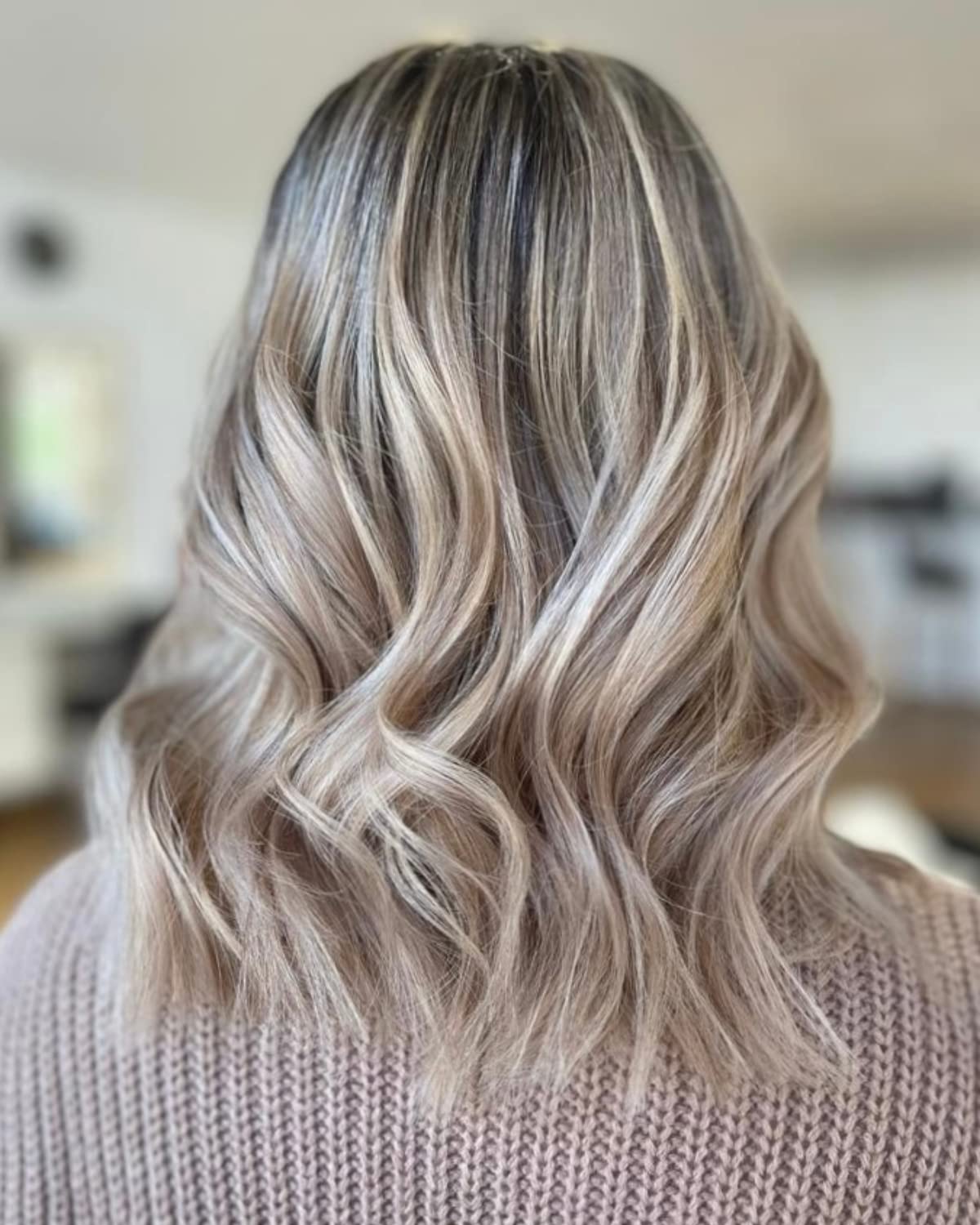 RJMBMUP applying dye with included brush for controlled color placement