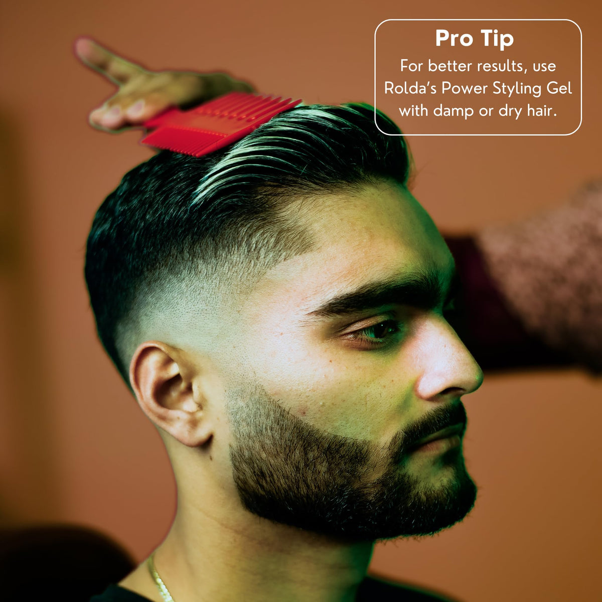 Rolda used by barber styling client showing professional performance