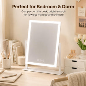 ROLOVE HD silver glass reflection highlighting clear, distortion-free image for precise makeup