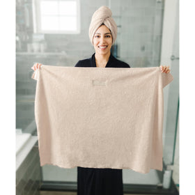 ROLSHOL close-up of microfiber texture highlighting fast absorbency