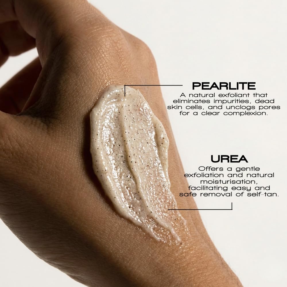 Rose & Caramel gel texture on hand highlighting exfoliating action for smooth skin
