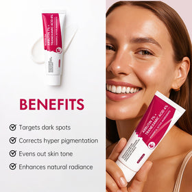 Roseblem cream applied to hand illustrating smooth spread and hydration