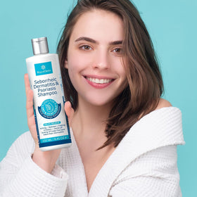 Roycederm demonstrated massaging into scalp for improved comfort benefit