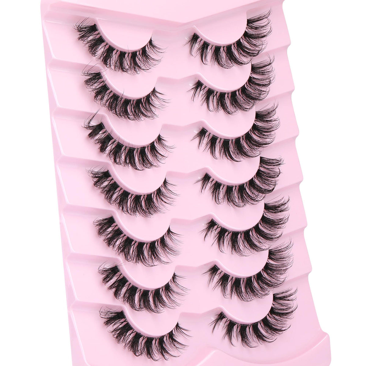 Ruairie outer corner close-up showing wispy flared cat eye effect