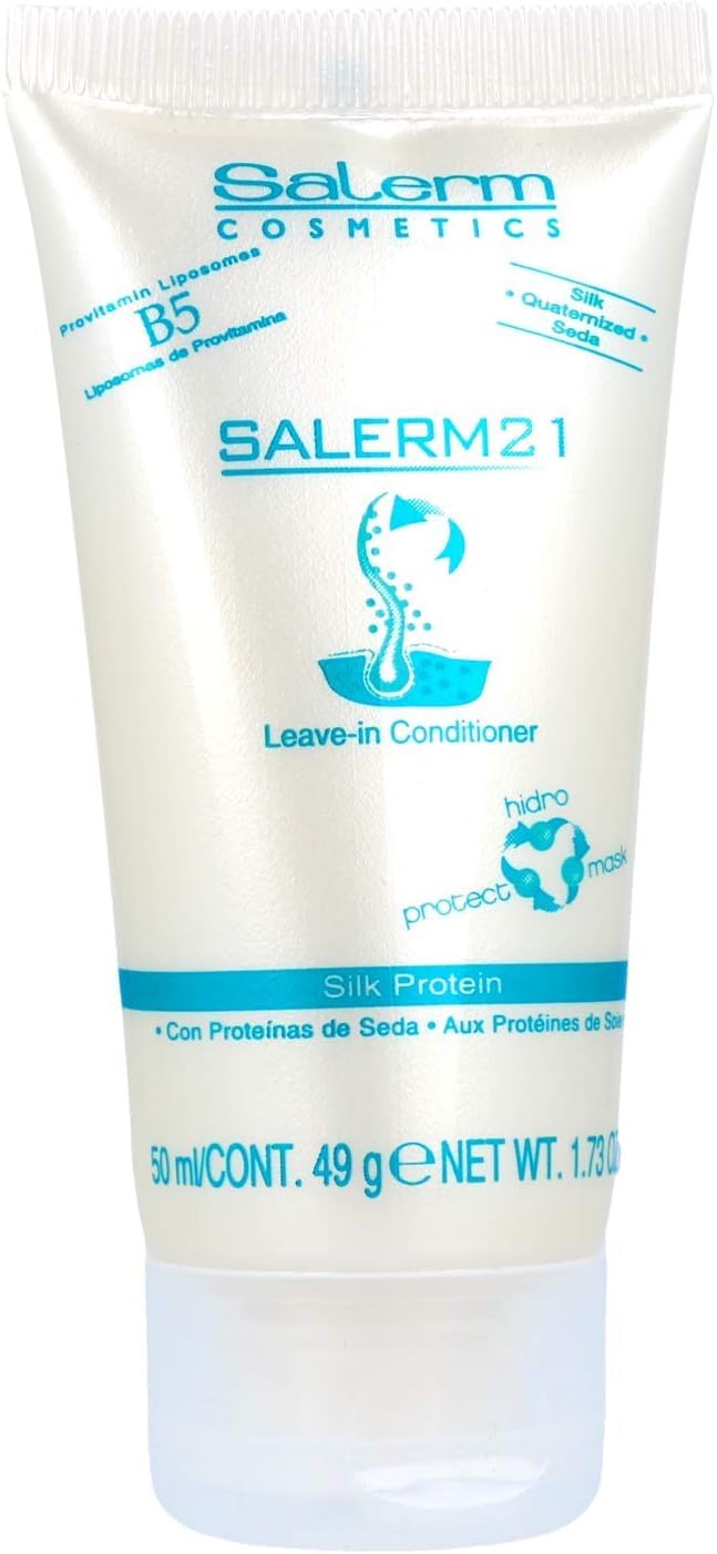 SALERM front packaging showing bottle and brand, demonstrating compact travel-friendly hydration