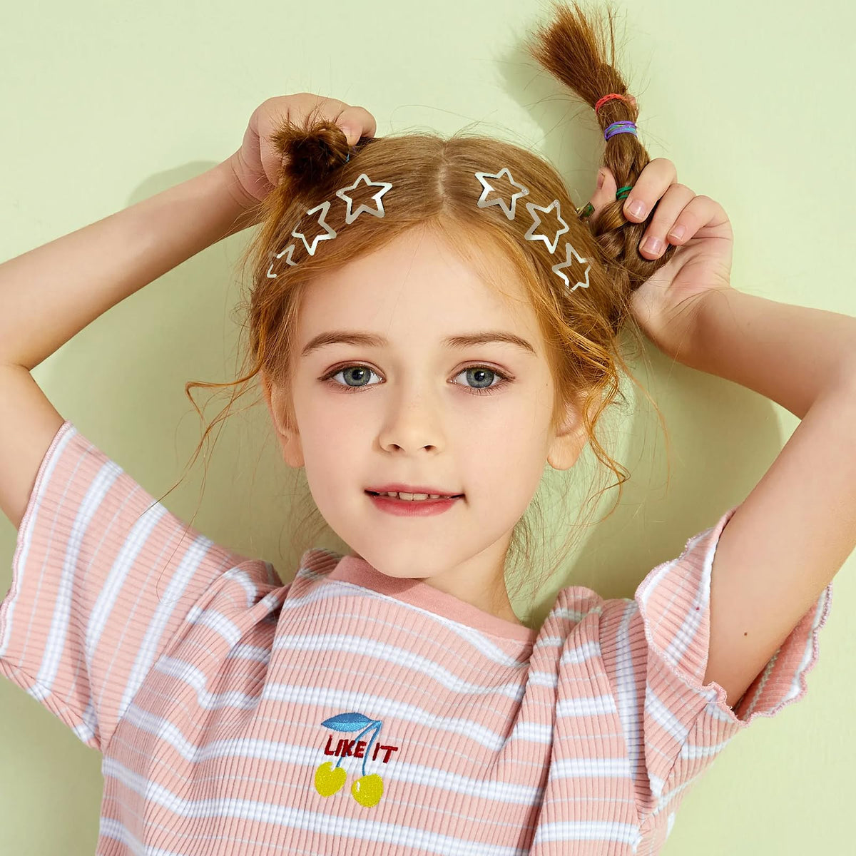 SAOROPEB clip securing bangs, offering neat face-framing and everyday style