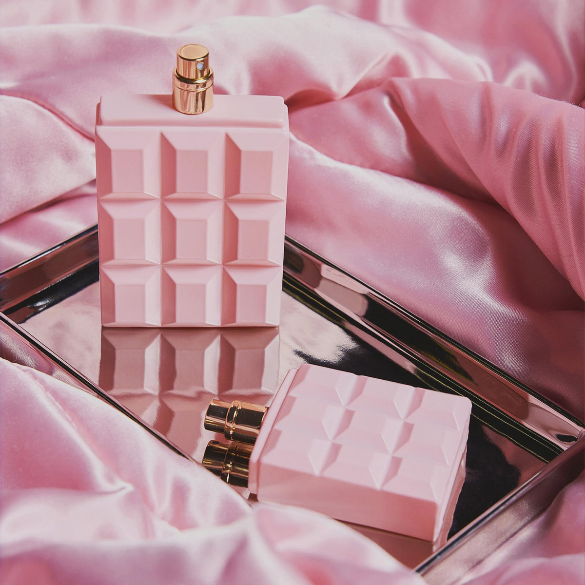 SCENT BEAUTY Sabrina Carpenter ingredients display with vanilla and marshmallow notes