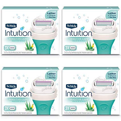 Schick Intuition close-up of moisturizing conditioning bar with aloe